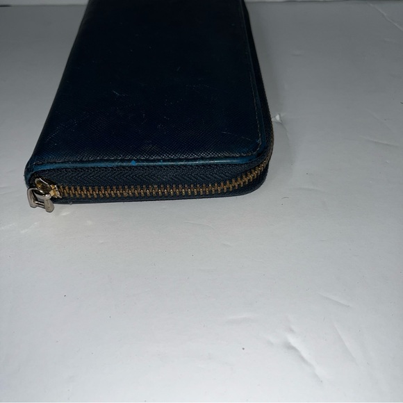 Prada Wallet blue authentic 100% Leather - Picture 6 of 10